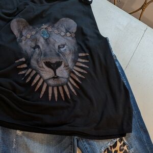 Lioness Graphic Tank Top